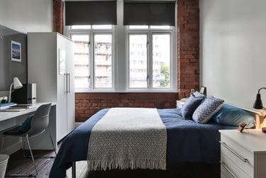 Silver 3 Bed Duplex at iQ Hollingworth House, Fairfield Street, City Centre, Manchester, M13GN - Image 3